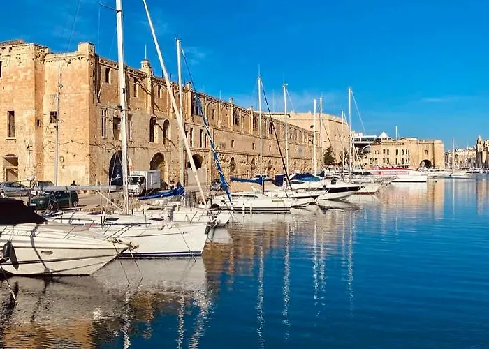 New & Unique - A 5 Minutes Ferry To Capital Of Valletta * セングレア